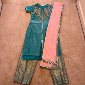 Indian/ Pakistani Outfit